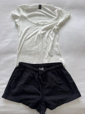 SHEIN Black Women’s Casual Drawstring Shorts and Lace Detail tee 🖤